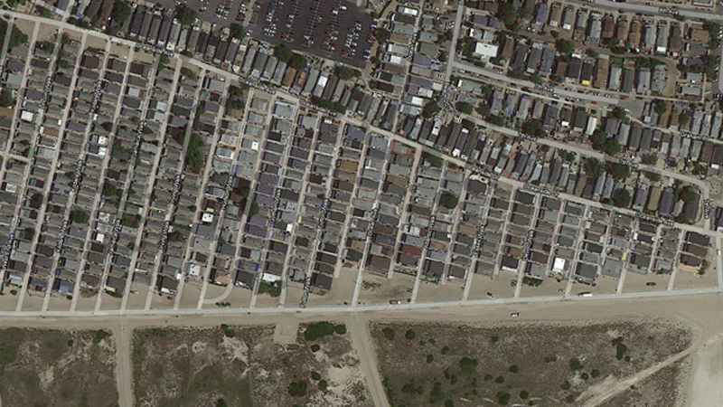 Illustration for article titled Hurricane Sandy: The Craziest Before and After Shots